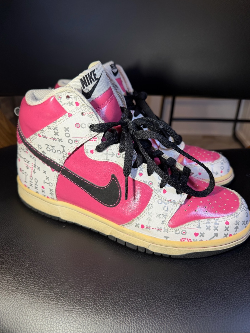 Nike Kids Air Dunk “Valentine’s Day” Sz 6.5Y  (2008) 316604-601
